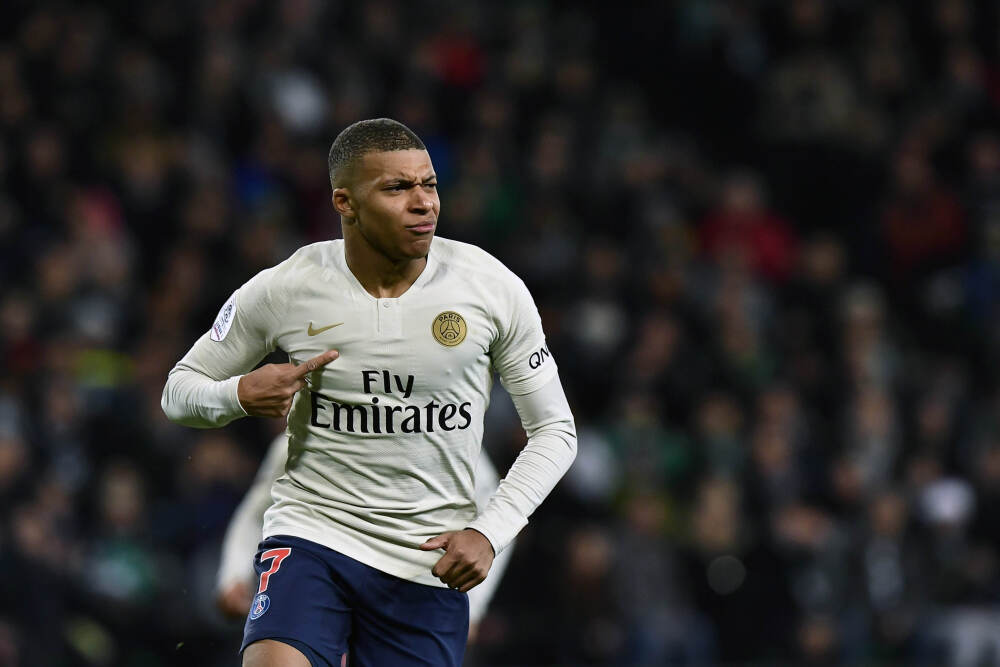 进球就不放假😂伍斯特城主帅故意踢飞点球，球员们反应堪比夺冠